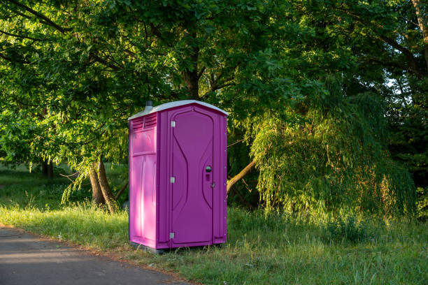 Best Portable toilet rental cost  in Wales, WI